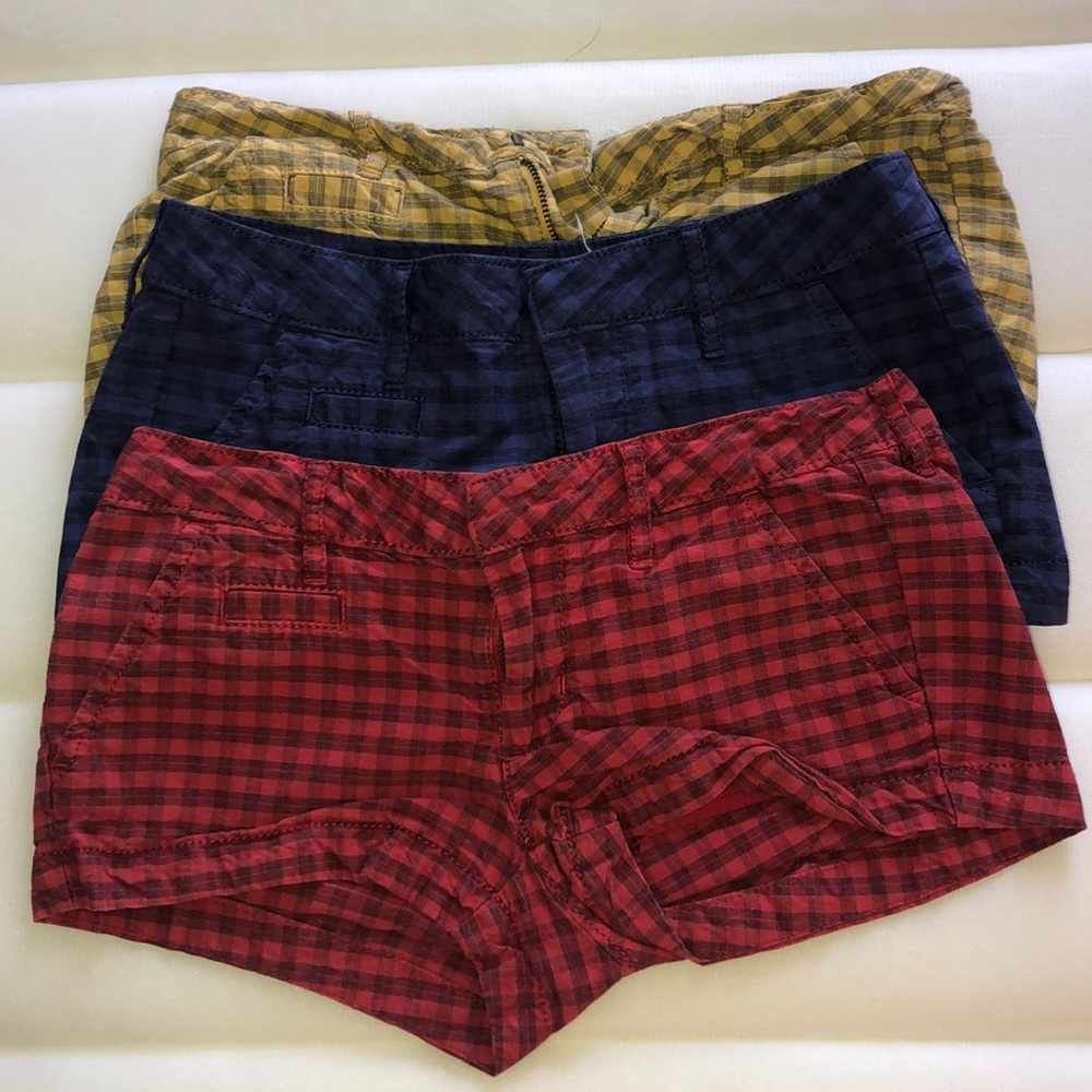 Bullhead shorts - purple, red, yellow